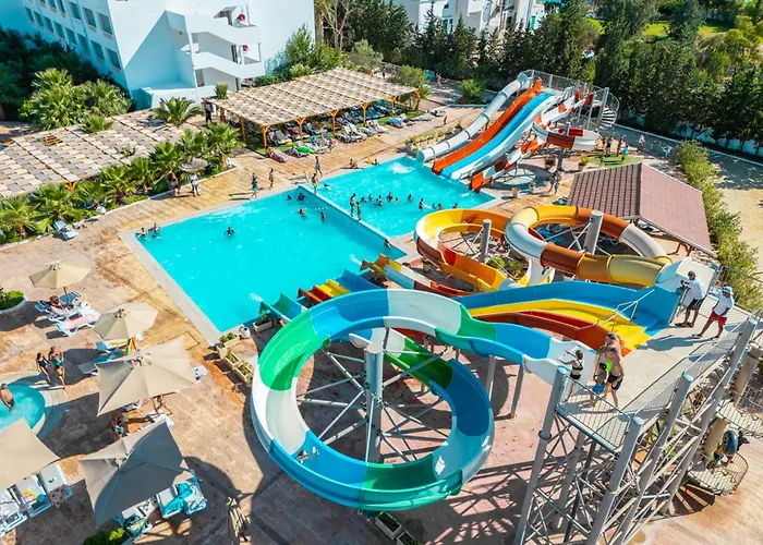 Zodiac Hotel & Aqua Park
