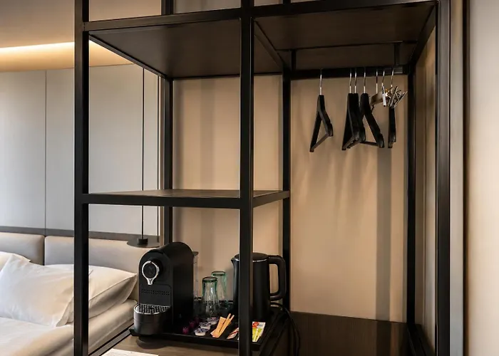 Wabi Hotel - Beauty & Dental Center