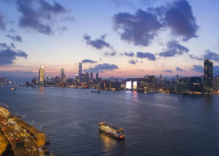 5 star hotel: Hyatt Centric Victoria Harbour