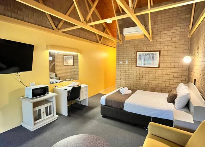 High Country Motor Inn