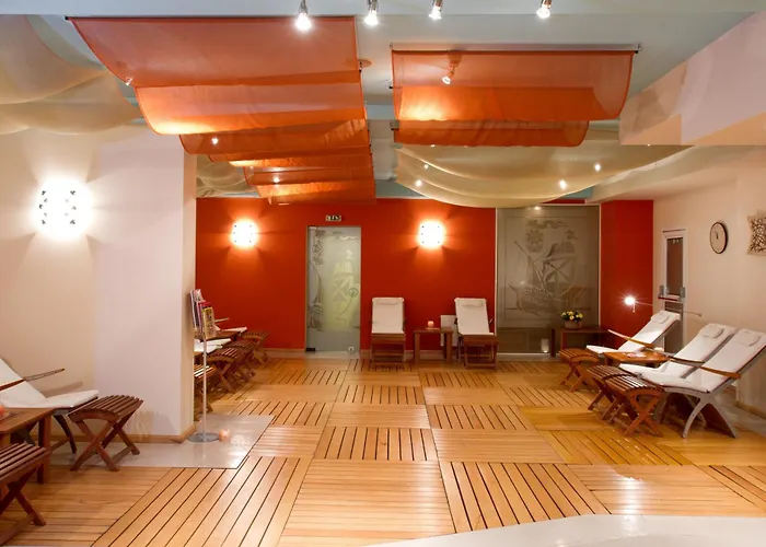 Crystal Palace Boutique Hotel
