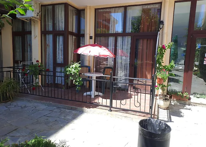Hotels with a view Apartment Tourist Complex Rose Village