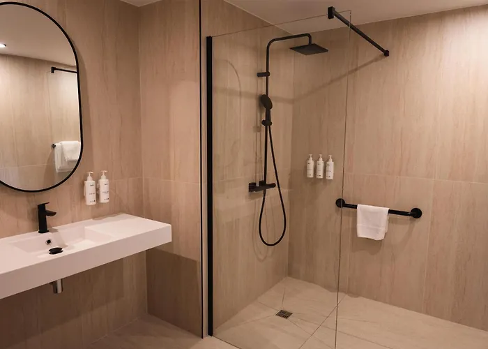Relais De La Malmaison Paris Rueil Hôtel-Spa