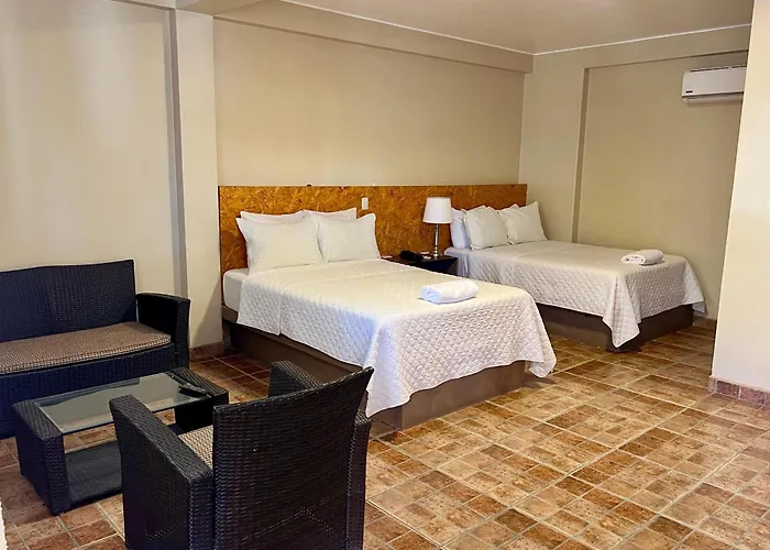 Hotel El Huacachinero
