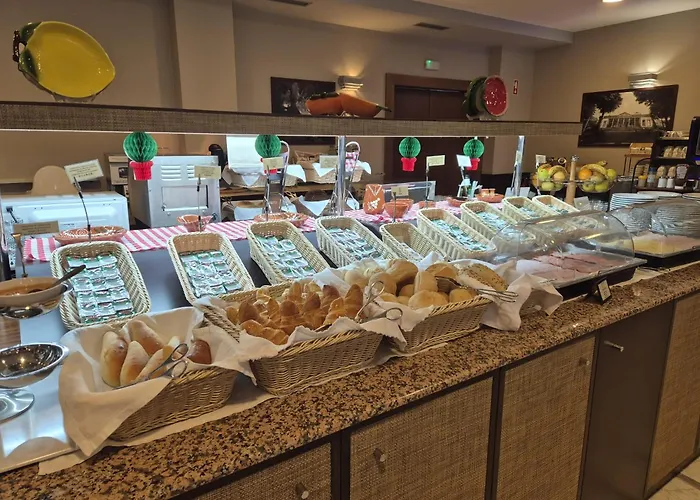 Hotel Feira Pedra Bela
