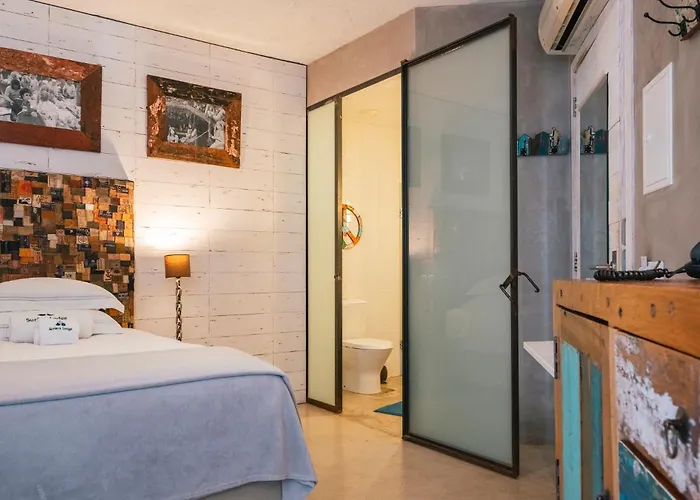 Surfers Lodge Peniche