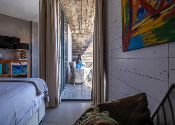 Surfers Lodge Peniche