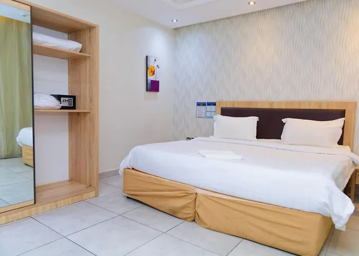 Oasis Rise Hotel Apartments