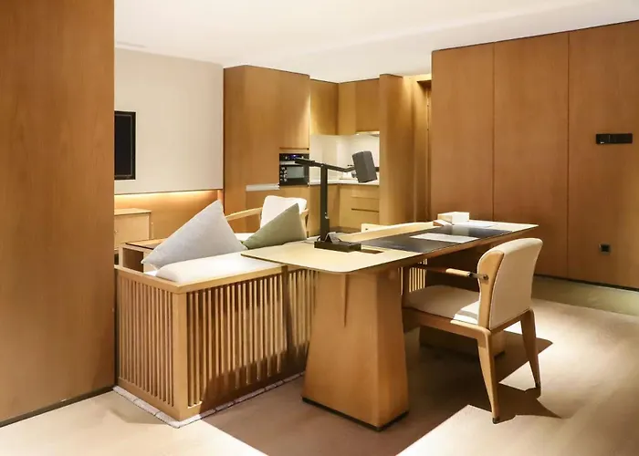 Grand Wuji Hotel, In The Unbound Collection By Hyatt