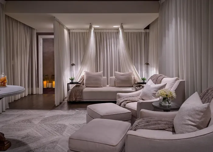 Hot Tub in Room Trump International Las Vegas