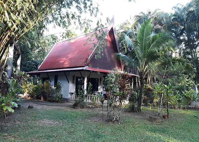 Lake View Bungalows