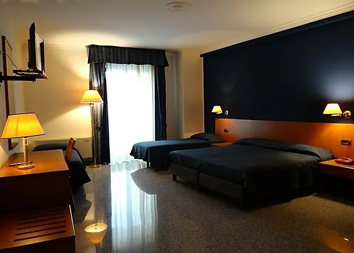 Hotel 90
