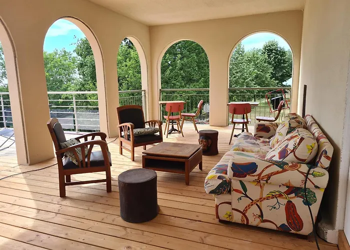 Le Vernay En Savoie - Petit Hotel Nature