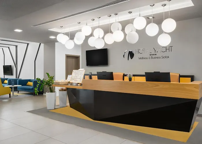 Hotel Yacht Wellness & Business