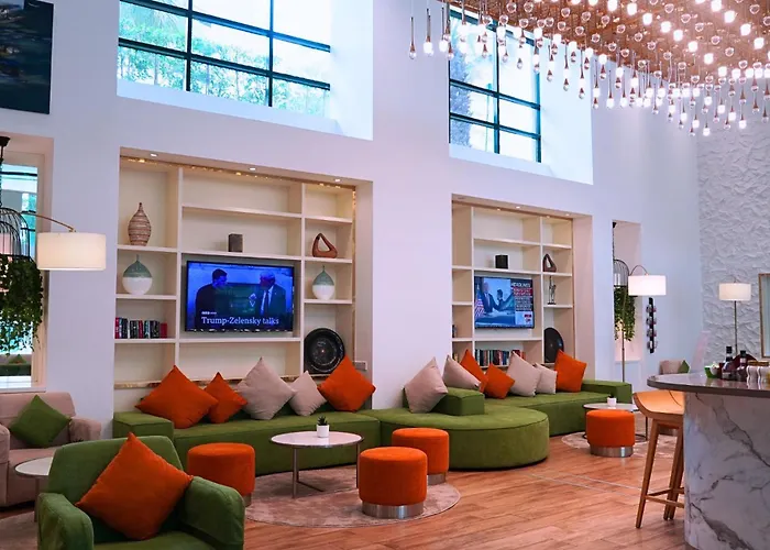 Time Oak Hotel & Suites