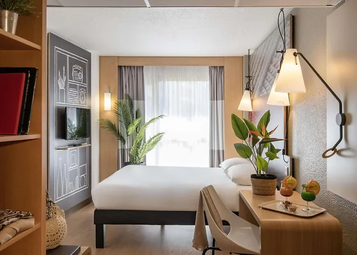  Ibis Cannes Plage La Bocca