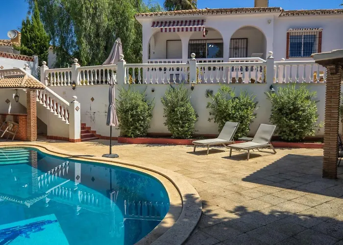 Villa Alegria Big Terrace, Private Pool & Parking