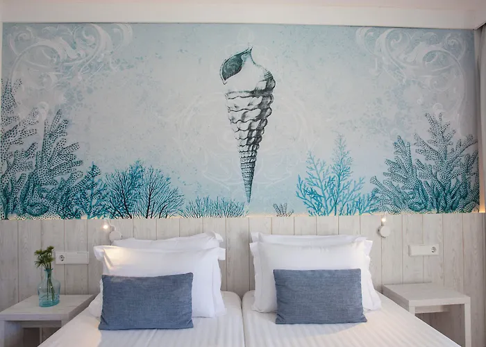 Hotel Tora