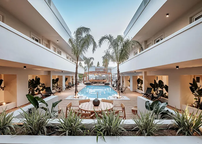 More Meni Residence & Suites