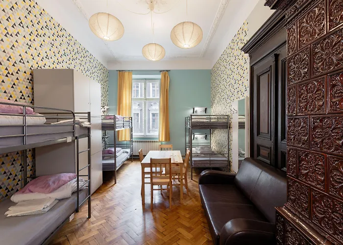 Dizzy Daisy Hostel