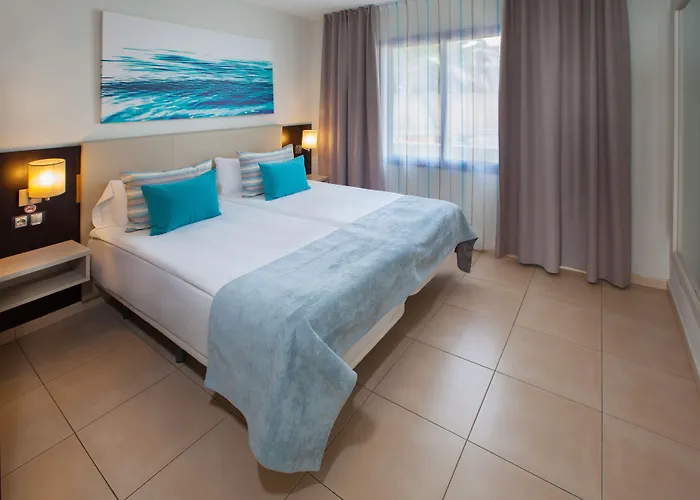 Grupotel Playa Feliz