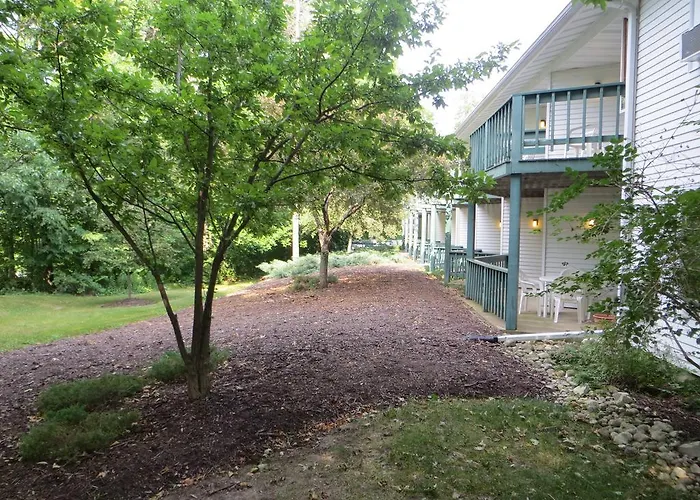 Villa: The Nordic Lodge