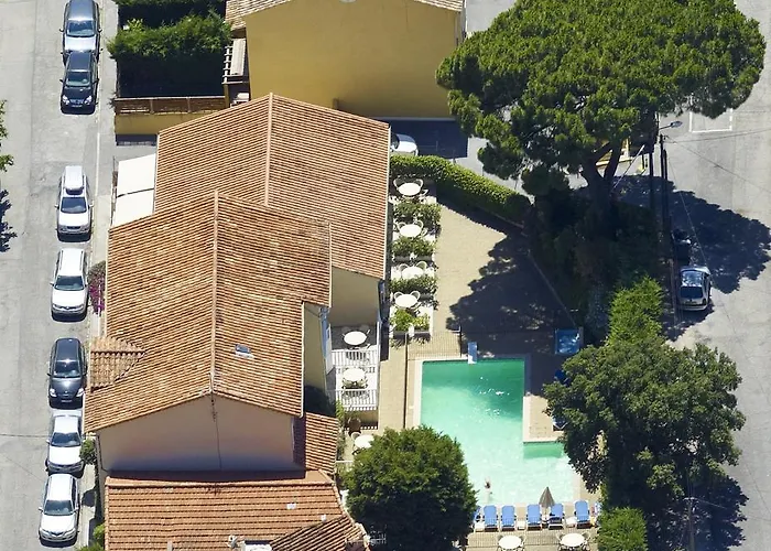 Hotel Lou Paouvadou
