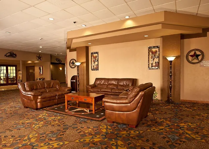 Grand Texan Hotel And Convention Center