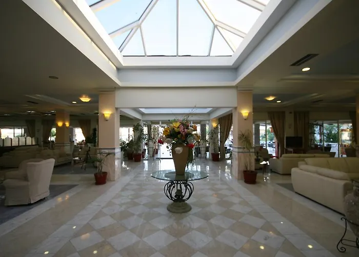 Zorbas Beach Hotel