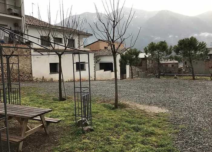 Hotel cerca del colegio: Cal Remolins