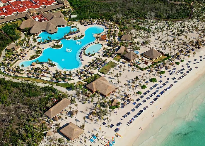 Waterpark hotel: Grand Palladium Select White Sand Resort & Spa