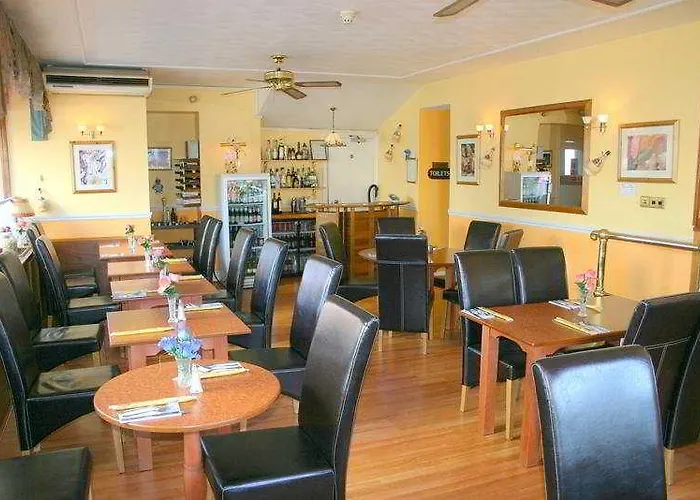 Rainbows Lodge And Serviced Apartments