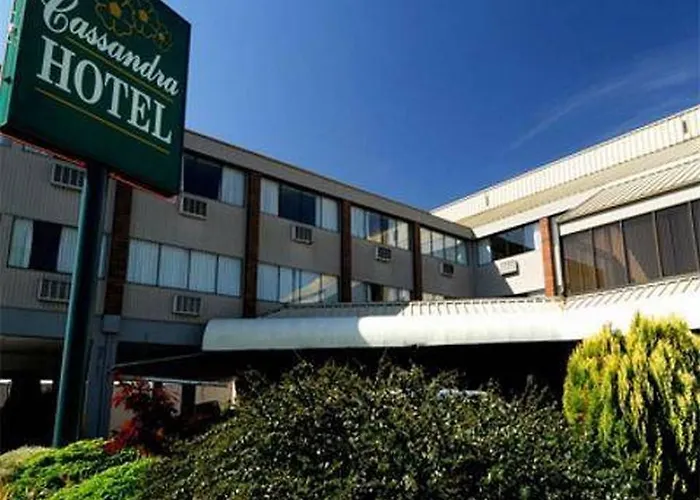 Hotel: Cassandra Hotel