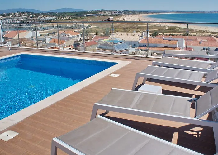 Topcity & Suites