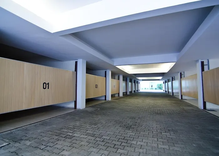 Platinum Motel (Adults Only)