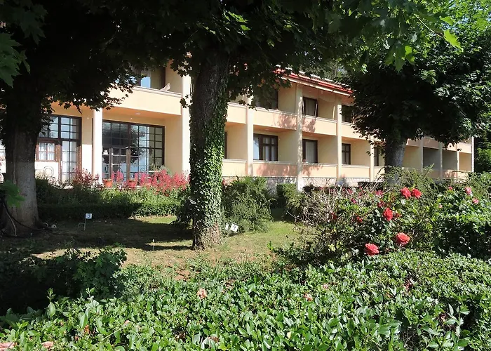 Lakeview Hotel And Resort