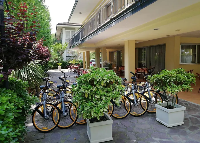 Resort: Hotel Devon Rooms & Breakfast