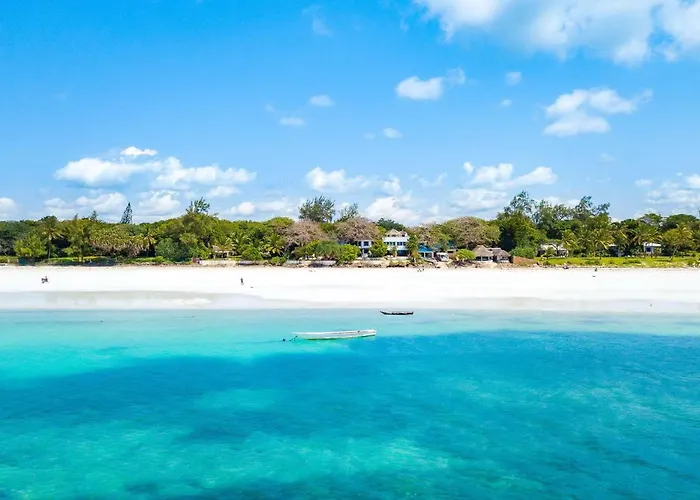 Tequila Sunrise Beach Villa-Diani Beach