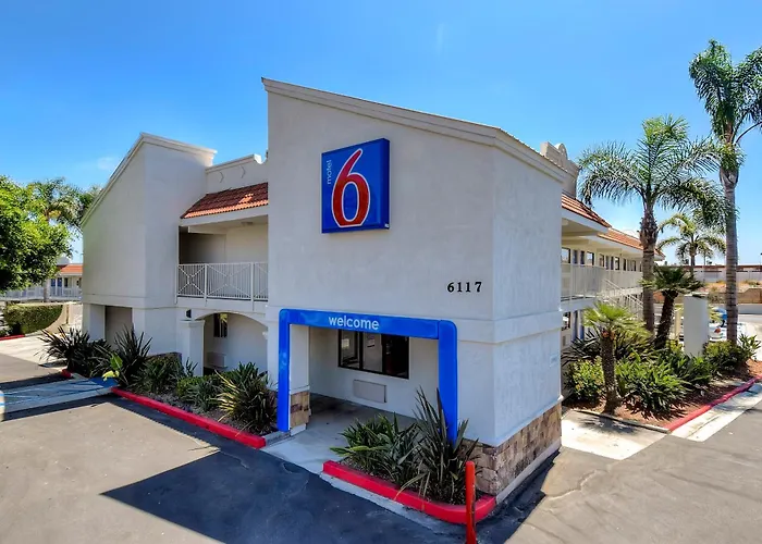 Pet Friendly hotel: Motel 6-Carlsbad, Ca - East Near Legoland