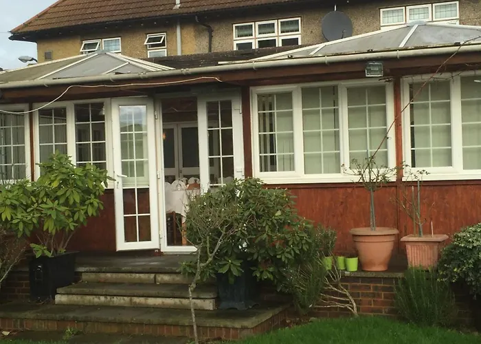 Pension Guide Colnbrook Lodge Guest House