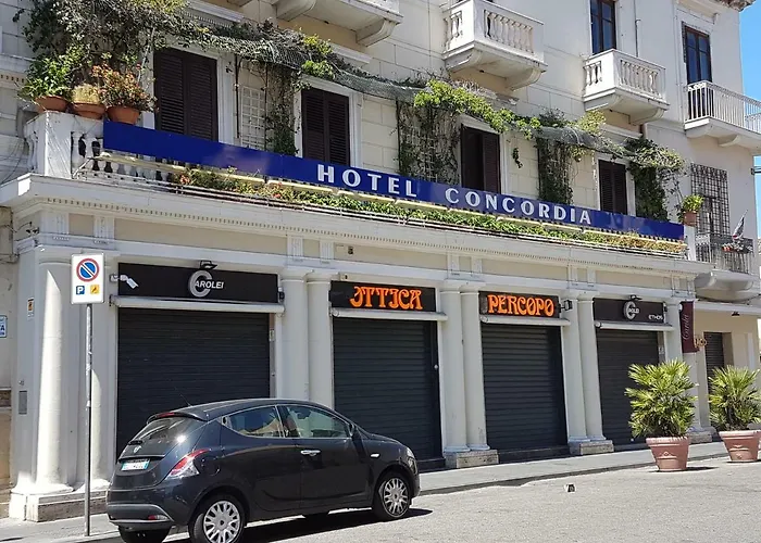 Rooms & B&B