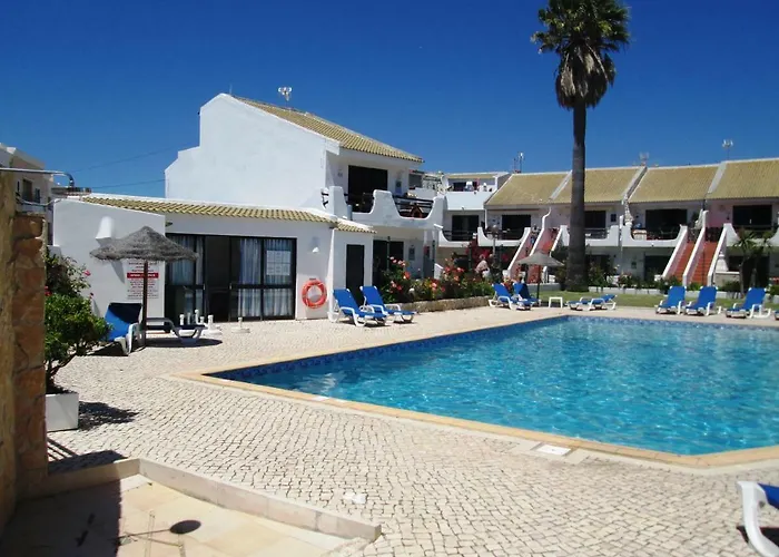 Alojamentos: A Nossa Casinha