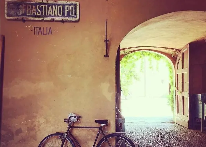 Castello Di San Sebastiano Po