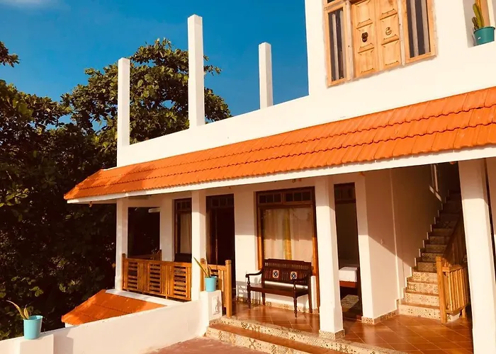 Lemon Dew Beach House, Alleppey Beach