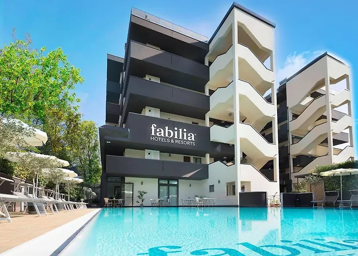Fabilia Family
