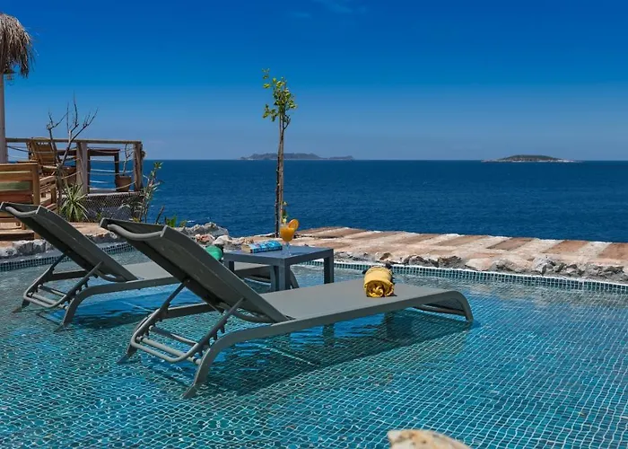 Mandalina Suites (Adults Only)